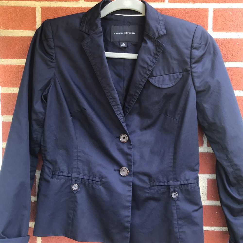 Banana Republic navy blue short blazer